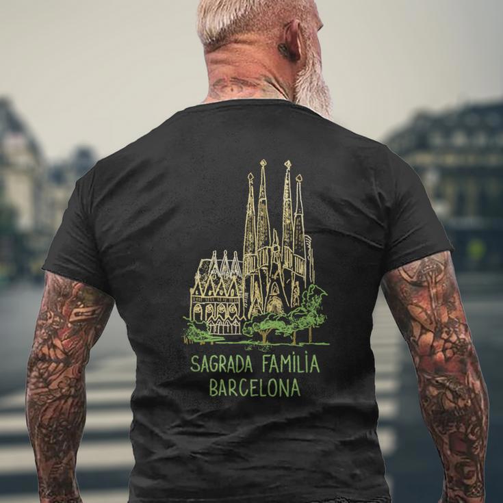 Sagrada Familia Barcelona メンズTシャツ バックプリント 高齢者への贈り物