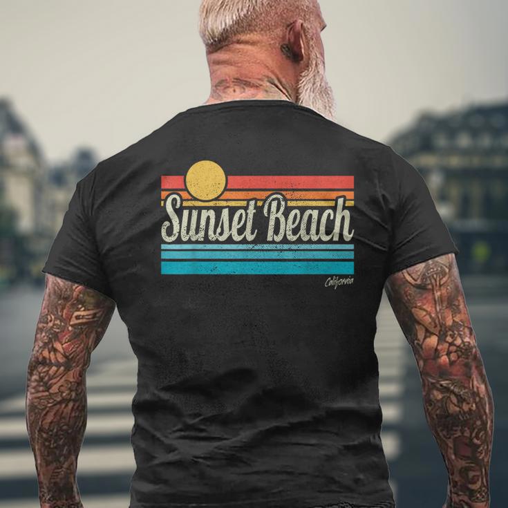 Sunset Beach サンセットビーチ カリフォルニア レトロ サンセット サーフ 旅行 ラブ サーフィン メンズTシャツ バックプリント 高齢者への贈り物