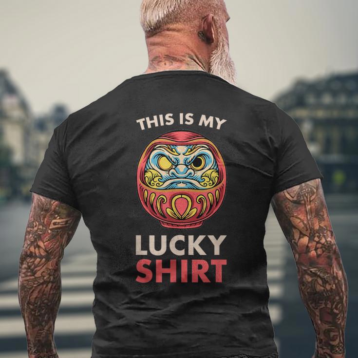 This Is My Lucky 日本のだるま人形 メンズTシャツ バックプリント 高齢者への贈り物