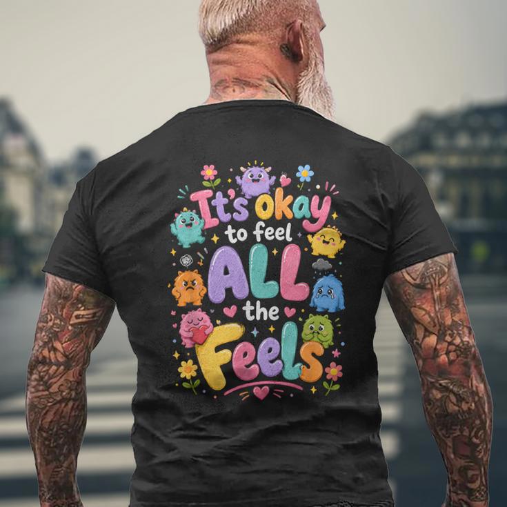 すべてが愛らしい感情的な認識を感じても大丈夫です メンズTシャツ バックプリント 高齢者への贈り物