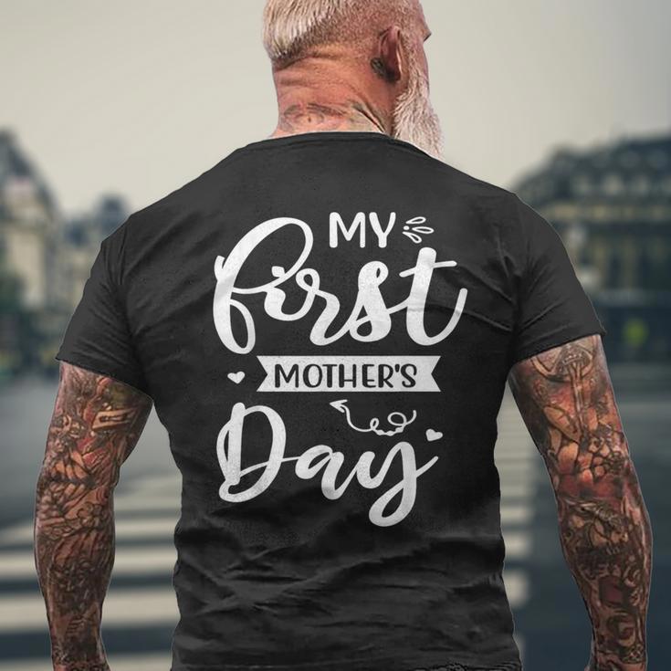 はじめての母の日 ママのために ハッピー・マザーズ・デイ メンズTシャツ バックプリント 高齢者への贈り物