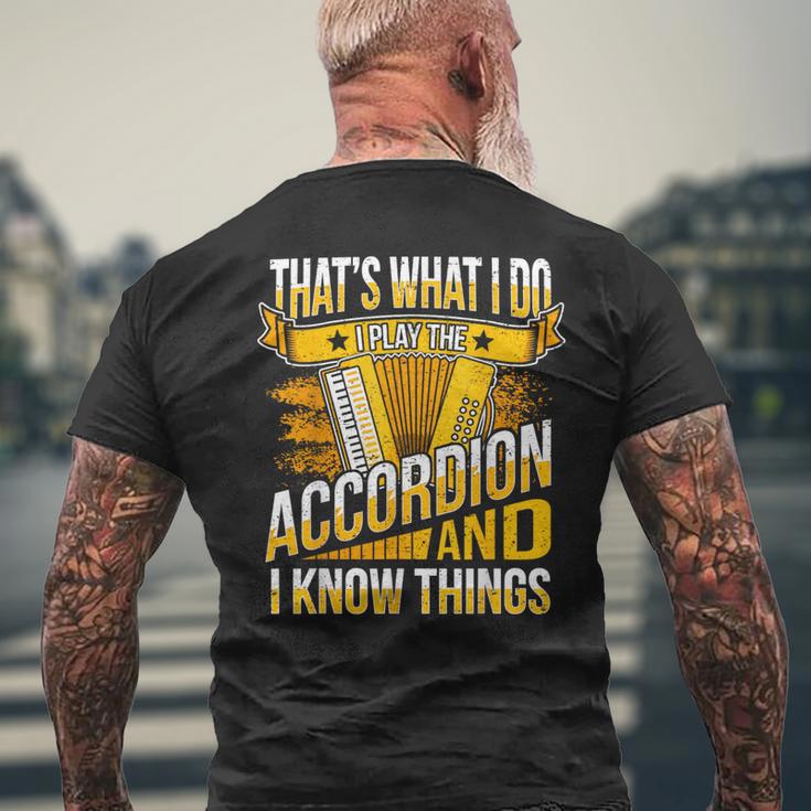 アコーディオン奏者 アコーディオン メンズTシャツ バックプリント 高齢者への贈り物