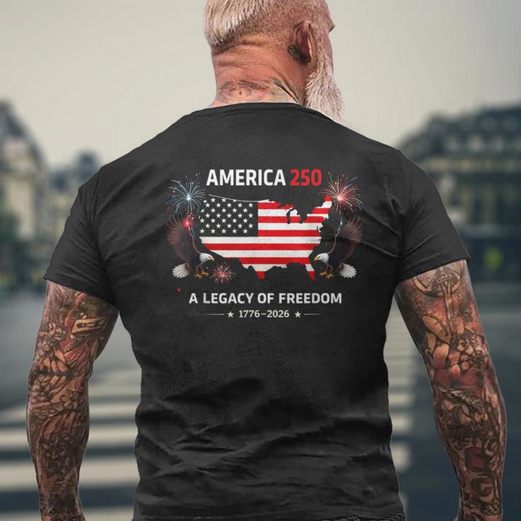アメリカ250周年記念 アメリカ 250 アメリカ 250歳の誕生日 メンズTシャツ バックプリント 高齢者への贈り物