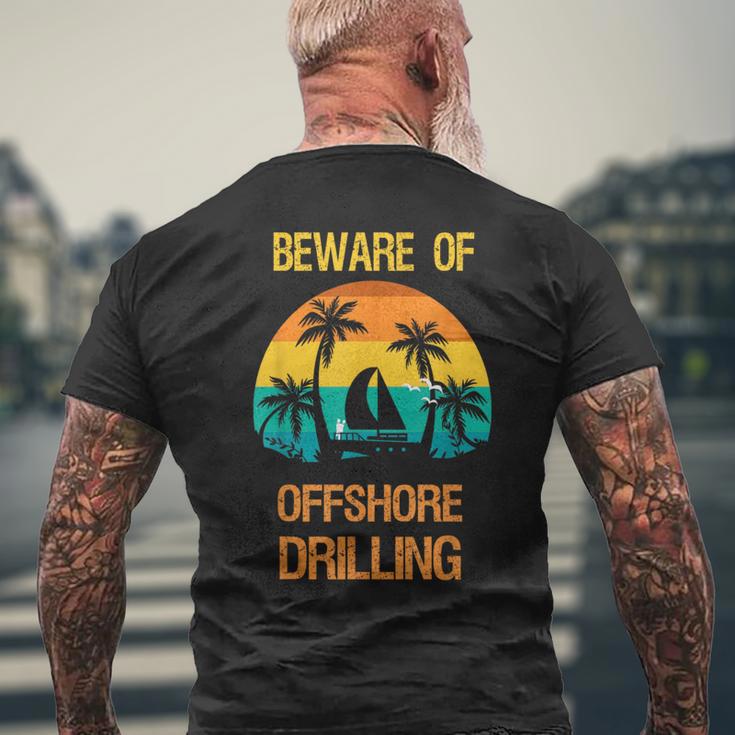 オフショア掘削に気をつけて面白い言葉 メンズTシャツ バックプリント 高齢者への贈り物