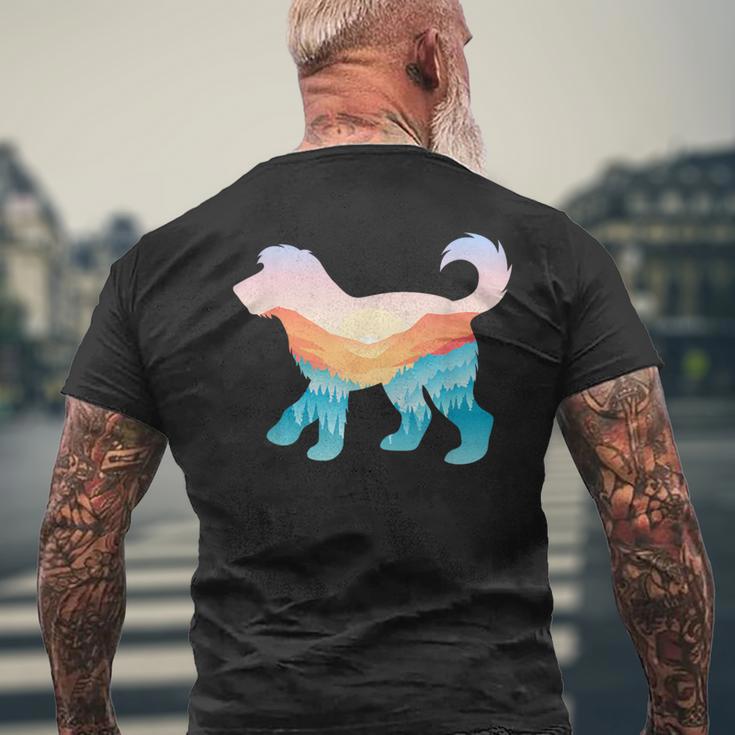 オーストラリア ラブラドゥードル 自然 ハイキング 犬 日の出 アドベンチャー メンズTシャツ バックプリント 高齢者への贈り物