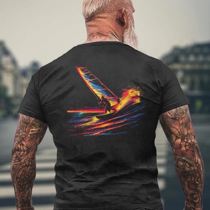 オールドスクールウインドサーフィン・セイルボード メンズTシャツ バックプリント 高齢者への贈り物