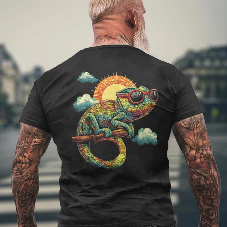 カメレオン 動物 グラフィック サングラス アートワーク カメレオン メンズTシャツ バックプリント 高齢者への贈り物