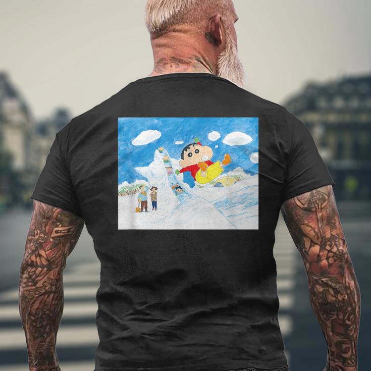クレヨンしんちゃん 雪のすべり台 メンズTシャツ バックプリント 高齢者への贈り物