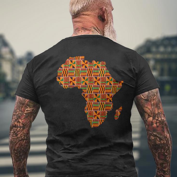 クールなアフリカの地図布、伝統的なアフリカのケンテ布。 メンズTシャツ バックプリント 高齢者への贈り物