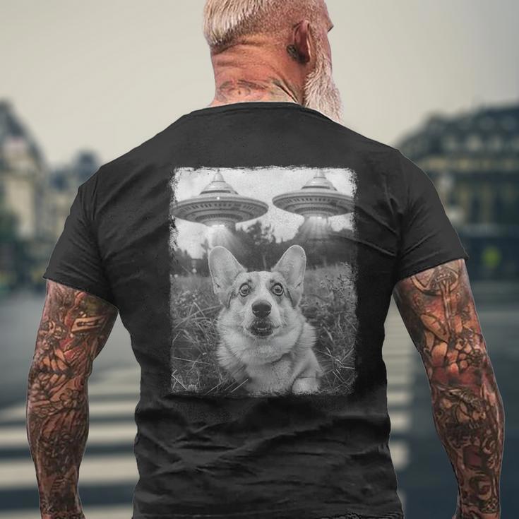 コーギー犬 Ufo エイリアン 地球外自撮り メンズTシャツ バックプリント 高齢者への贈り物