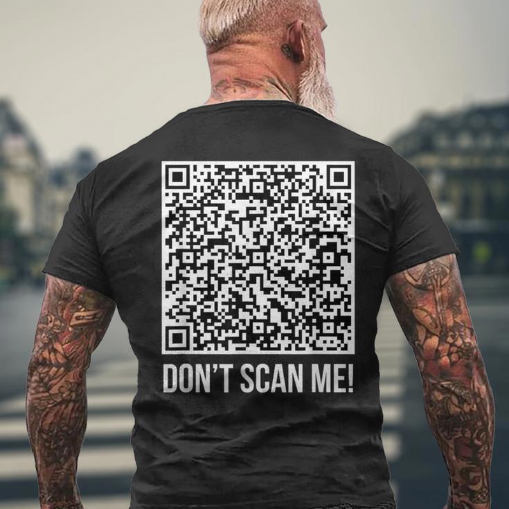 スキャンしないで！Qr スキャン・ミー・ジョーク・ファニー・ミドル・フィンガー メンズTシャツ バックプリント 高齢者への贈り物
