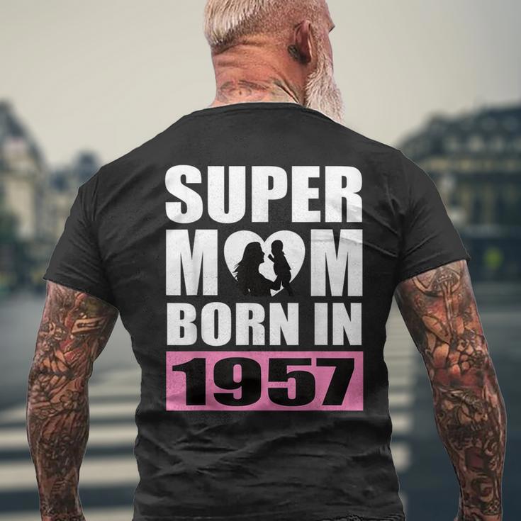スーパー・ママ 1957年生まれ ママ 誕生日 1957年 誕生日 1957年 メンズTシャツ バックプリント 高齢者への贈り物