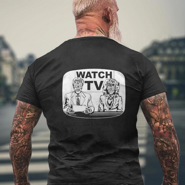 テレビを見る メンズTシャツ バックプリント 高齢者への贈り物