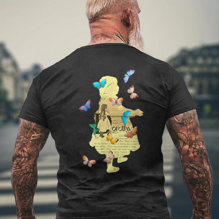 ドロシー・ゲイル・オズの魔法使い ヴィンテージフェアリーテイルブックアートスタイル メンズTシャツ バックプリント 高齢者への贈り物