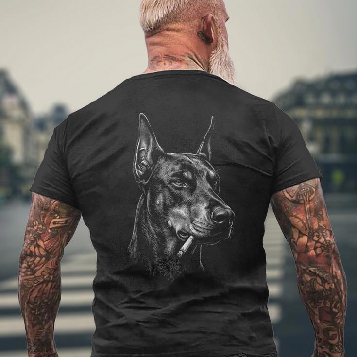 ドーベルマン 喫煙 タバコ 犬 ヴィンテージ ドーベルマン 面白い ミーム メンズTシャツ バックプリント 高齢者への贈り物
