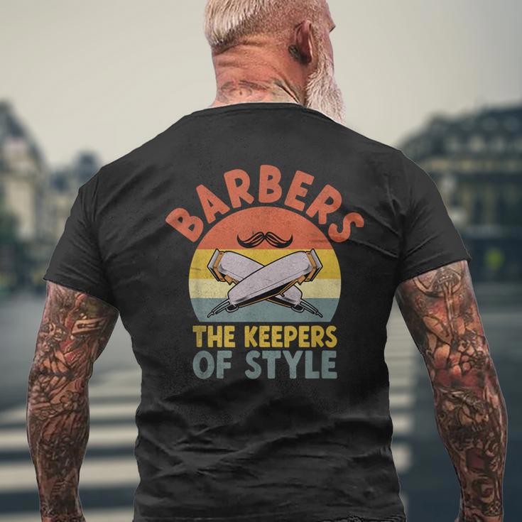 バーバーズスカルプティングの自信をすべての切り取ったヘアスタイルに。 メンズTシャツ バックプリント 高齢者への贈り物