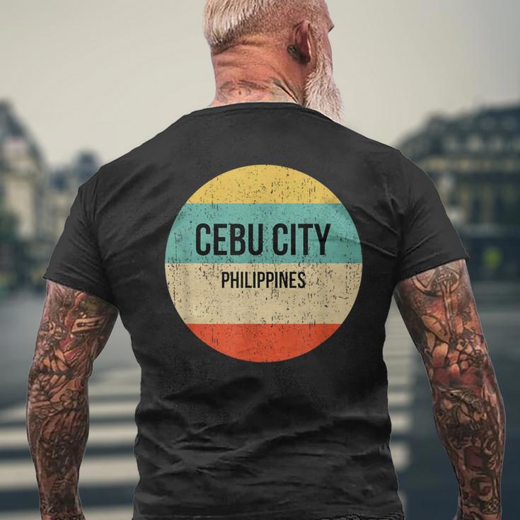 フィリピン・セブ市 メンズTシャツ バックプリント 高齢者への贈り物