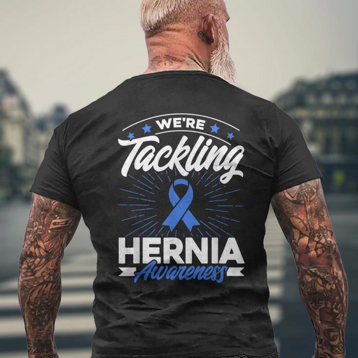 ヘルニアを詰め込んでいます。 メンズTシャツ バックプリント 高齢者への贈り物