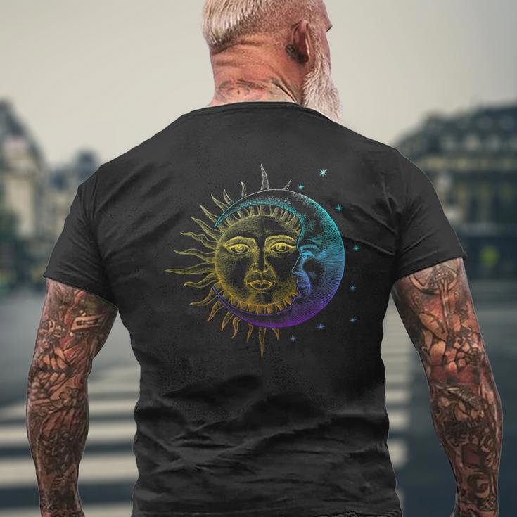 ボヘミアンの秘教の精神的な太陽と月 メンズTシャツ バックプリント 高齢者への贈り物