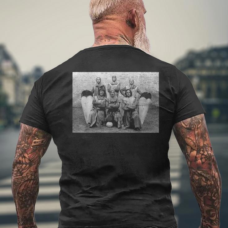 モンティ・パイソン ジョン・クリーズ フットボール・ナイツ メンズTシャツ バックプリント 高齢者への贈り物