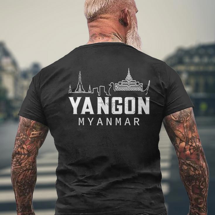 ヤンゴン ミャンマー メンズTシャツ バックプリント 高齢者への贈り物