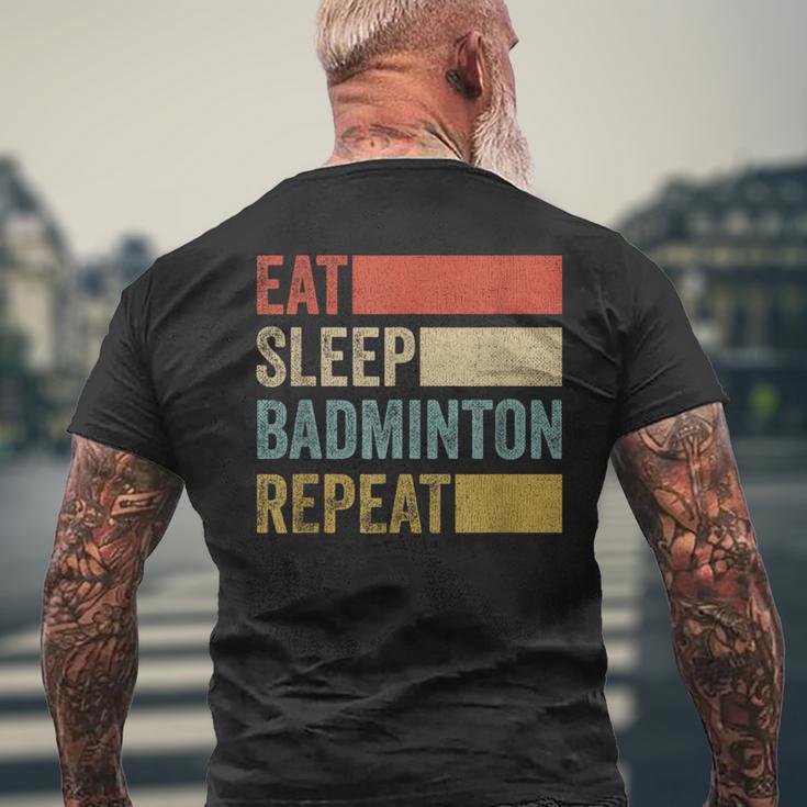 レトロな70年代のバトミントン メンズTシャツ バックプリント 高齢者への贈り物