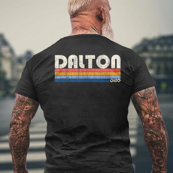 ヴィンテージ レトロ 70年代80年代スタイル オハイオ州ダルトンの故郷 メンズTシャツ バックプリント 高齢者への贈り物