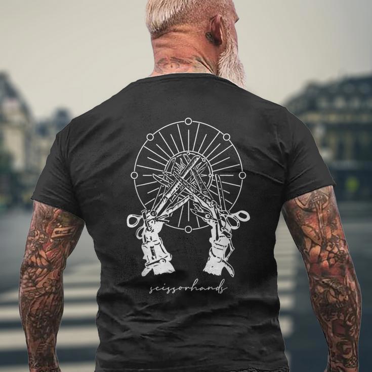 天体シザーハンズ 天文学者 スターゲイザー 占星術師 メンズTシャツ バックプリント 高齢者への贈り物