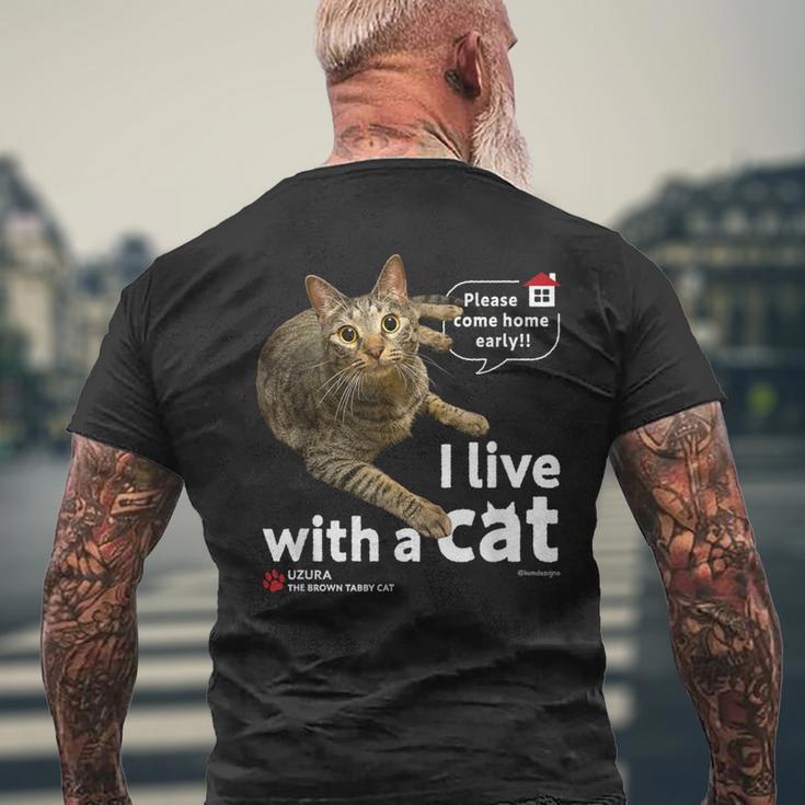 猫と暮らしています Cat Uzuraバージョン メンズTシャツ バックプリント 高齢者への贈り物