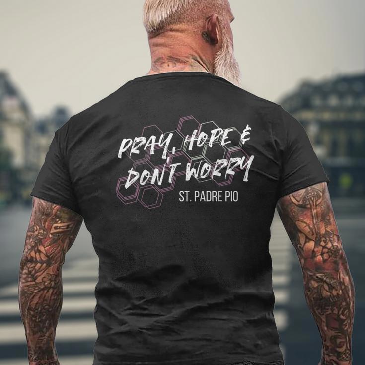祈って、希望して、心配しないで、ピオ神父 メンズTシャツ バックプリント 高齢者への贈り物