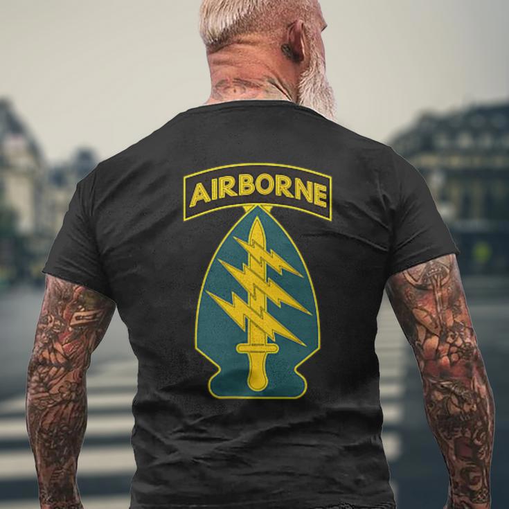 第1特殊部隊 アメリカ陸軍 グリーンベレー帽 空挺部隊f 退役軍 メンズTシャツ バックプリント 高齢者への贈り物