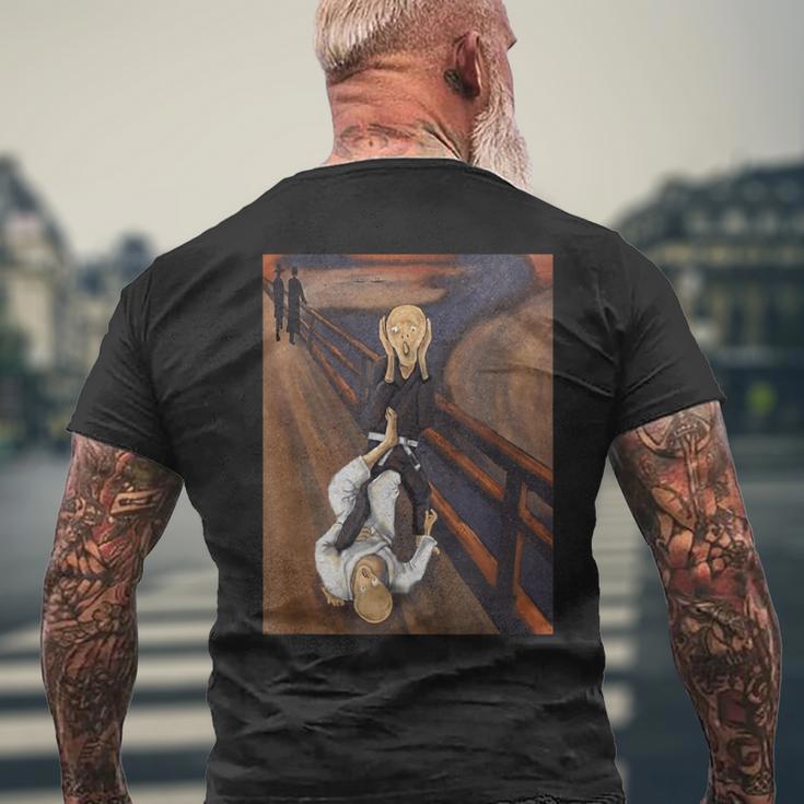 面白い柔術 脚をロックすると白いベルトが叫ぶ メンズTシャツ バックプリント 高齢者への贈り物