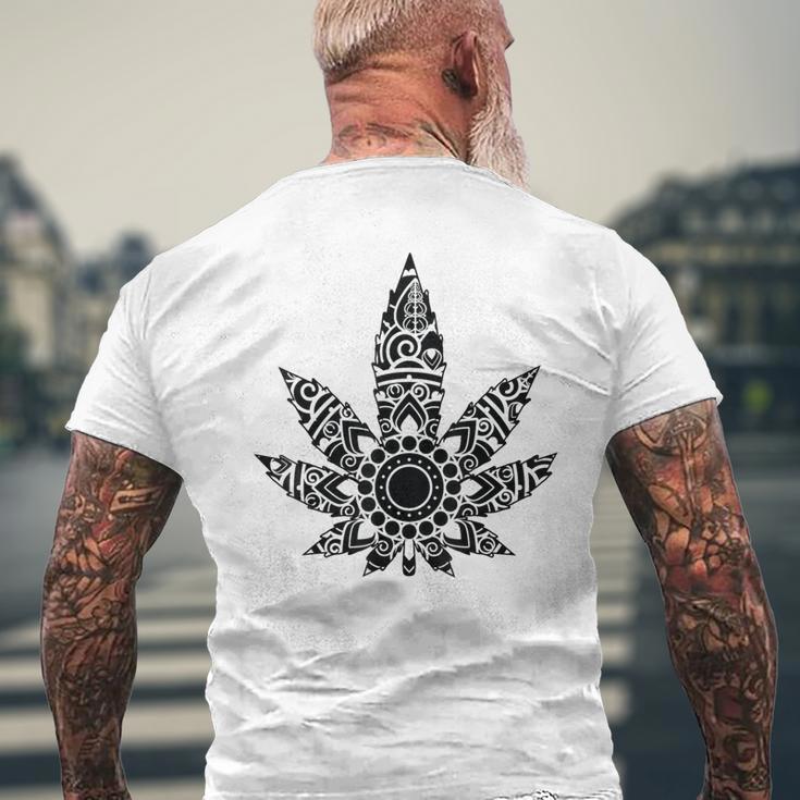 420 ウィードリーフスモーカー マリファナスモーカー メンズ レディース 曼荼羅 メンズTシャツ バックプリント 高齢者への贈り物