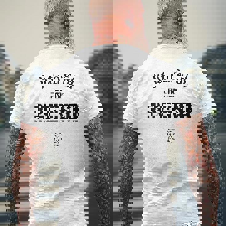 New Jerseytate Nj、ニュージャージー州パターソンのjust A Kid メンズTシャツ バックプリント 高齢者への贈り物