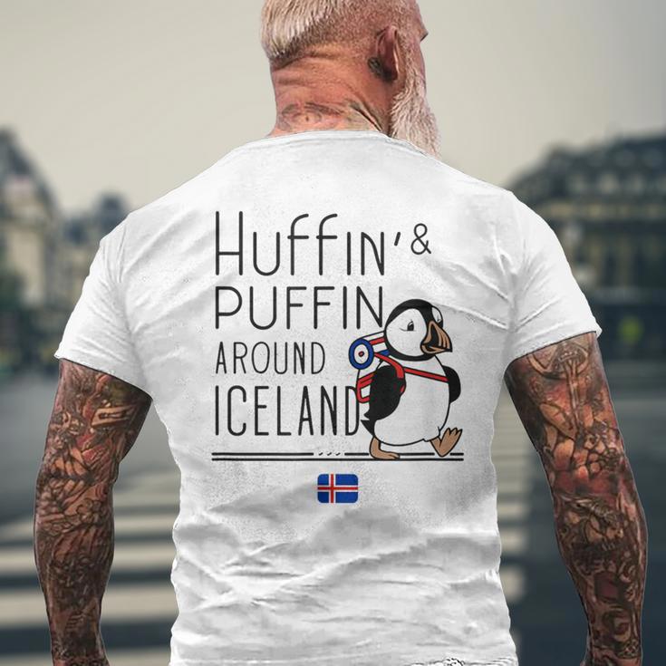 アイスランド周辺のハフィンとパフィン 北欧アドベンチャーお土産 メンズTシャツ バックプリント 高齢者への贈り物