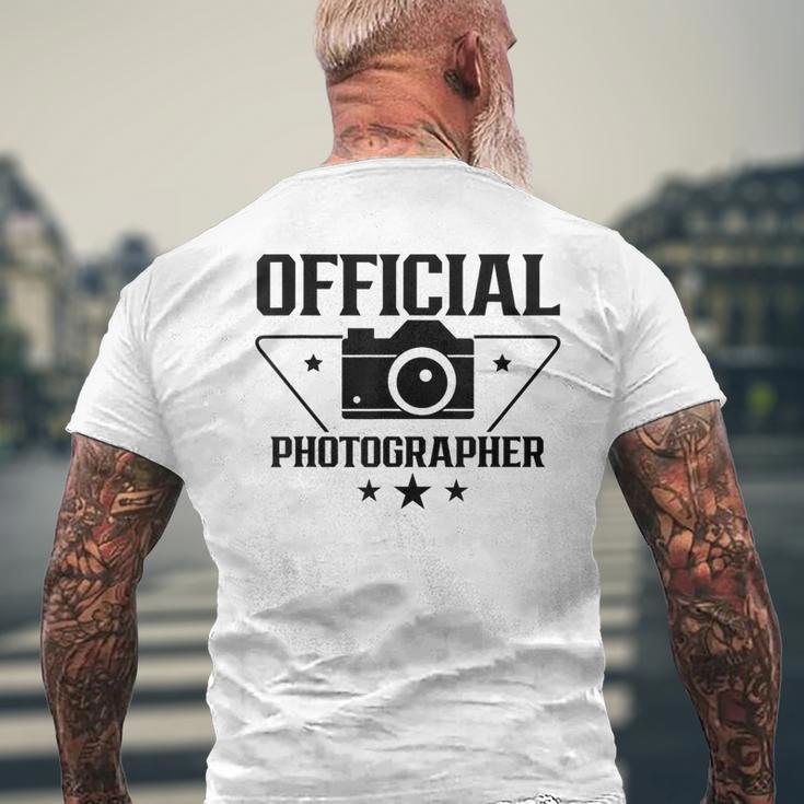 オフィシャル カメラマン 写真 カメラマン カメラ ジョブ メンズTシャツ バックプリント 高齢者への贈り物