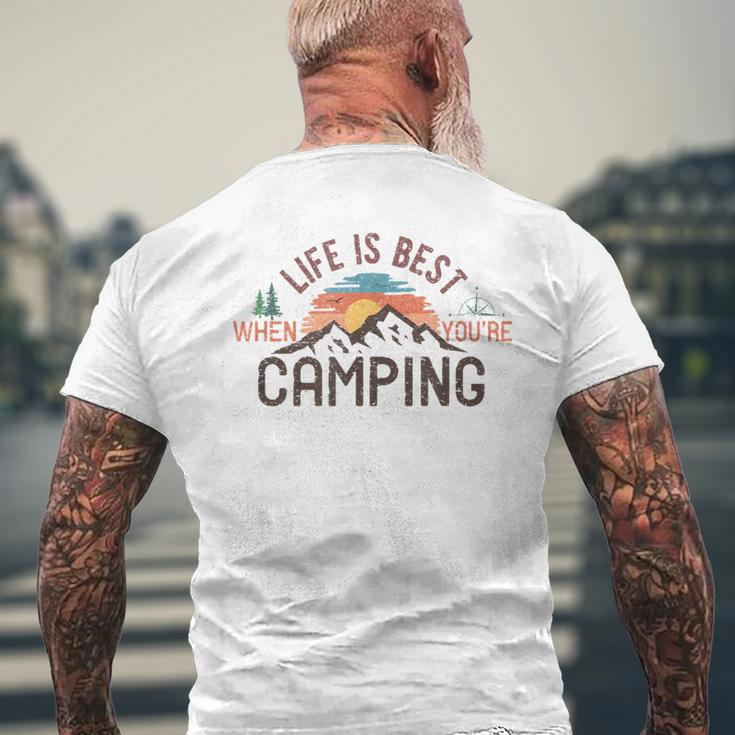 キャンプ おもしろ 楽しい 登山 キャンプしているときが人生最高 メンズTシャツ バックプリント 高齢者への贈り物
