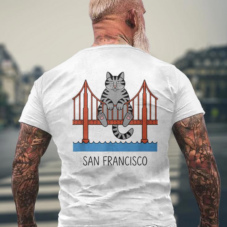 サンフランシスコ キャット ゴールデンゲートブリッジ 本 恋人 メンズTシャツ バックプリント 高齢者への贈り物