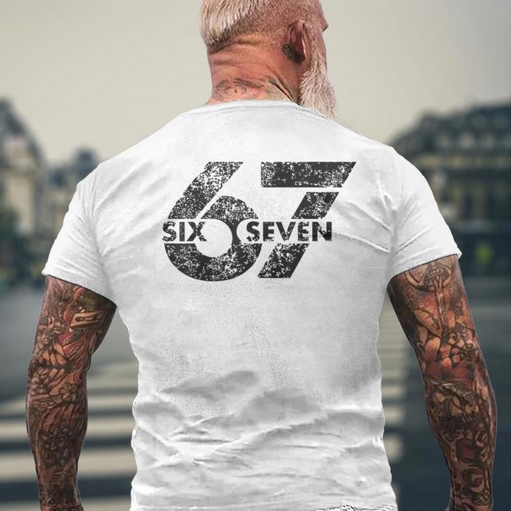 ミーム-67 シックスセブン メンズTシャツ バックプリント 高齢者への贈り物