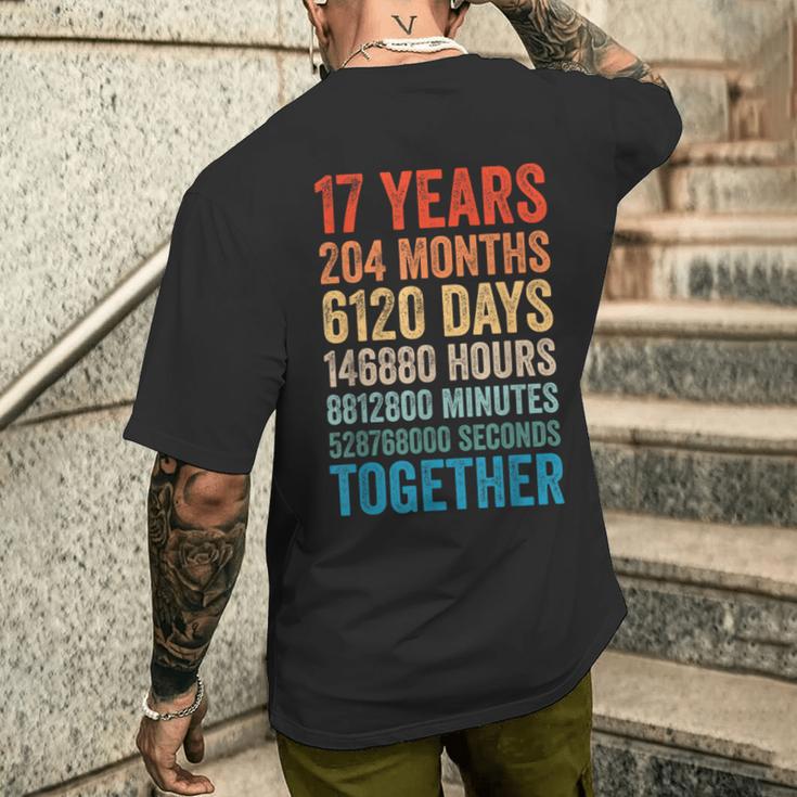17年目の記念日 彼 彼女 カップル 17回目の結婚 メンズTシャツ バックプリント 彼への贈り物