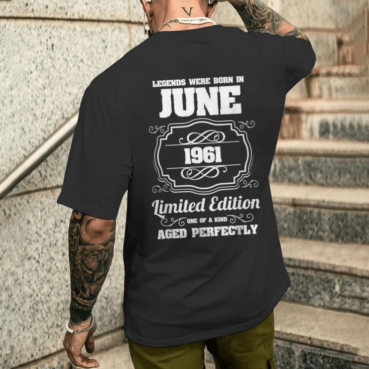 1961年6月生まれのレジェンドたち 60歳の誕生日 メンズTシャツ バックプリント 彼への贈り物
