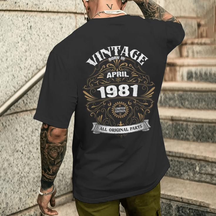 1981年4月生まれ オリジナルパーツ ヴィンテージ 4月 誕生日 メンズTシャツ バックプリント 彼への贈り物