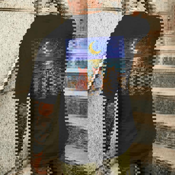 3 コーギーの夜のビーチかわいい犬と三日月のアートワーク メンズTシャツ バックプリント 彼への贈り物