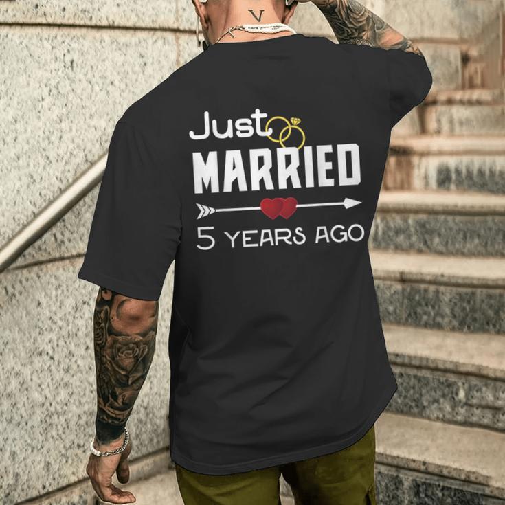 Just Married 5年前シャツ 結婚5周年記念 メンズTシャツ バックプリント 彼への贈り物