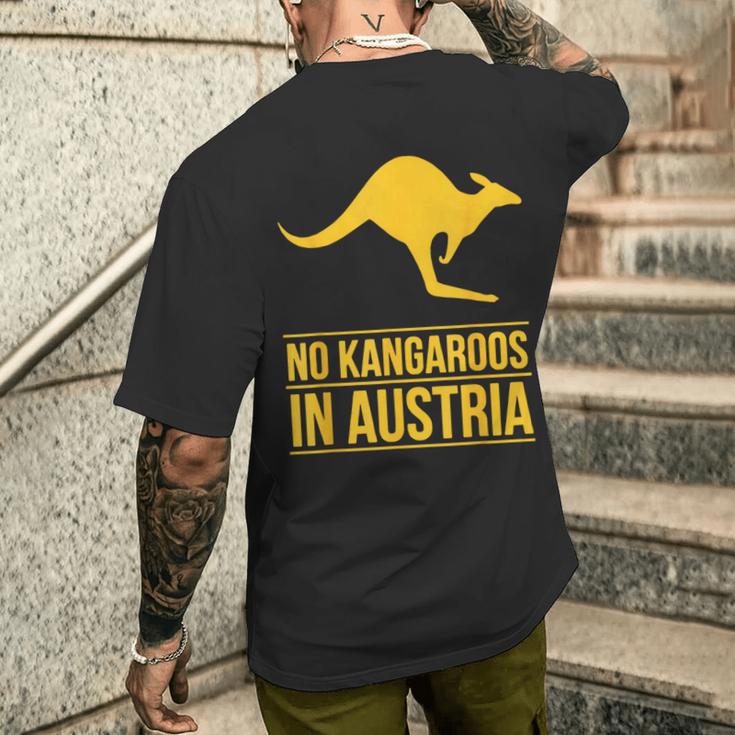 No Kangaroos In Austria メンズTシャツ バックプリント 彼への贈り物