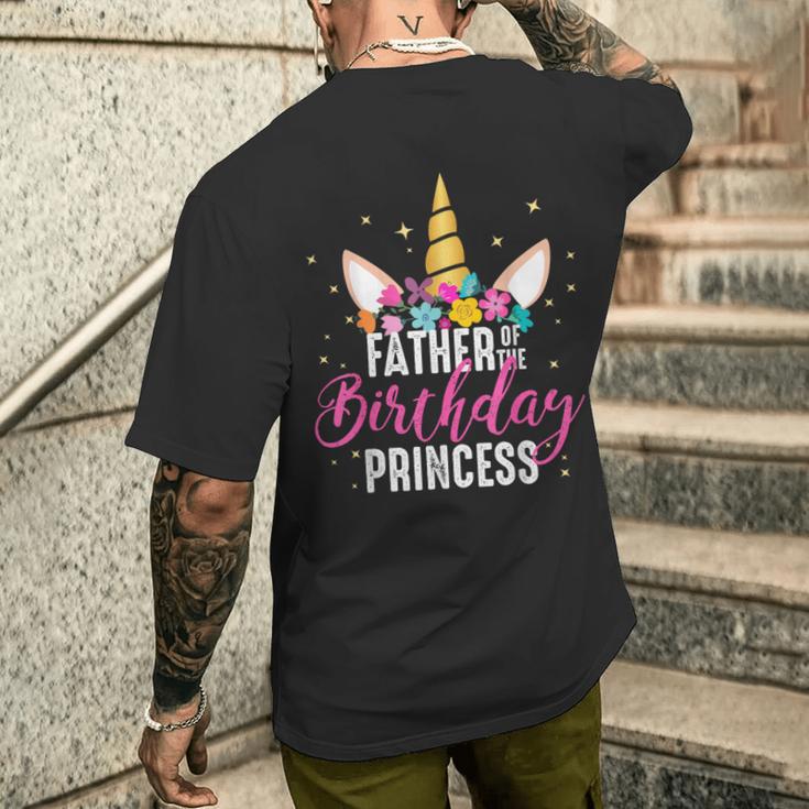 Papà Della Festeggiata Padre Regalo Di Compleanno Unicorno T-shirt da uomo con stampa posteriore Regalos para él