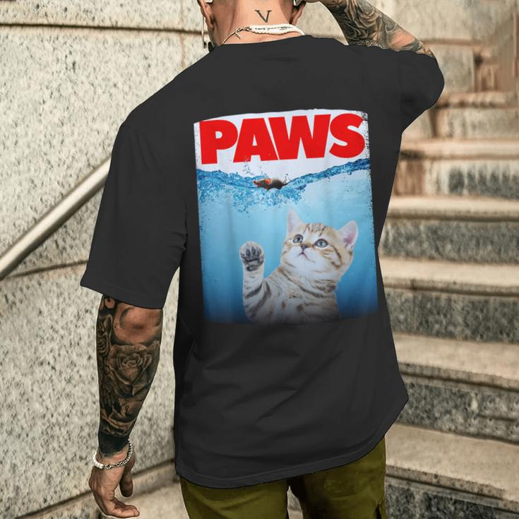Paws Parody Cat Chasing A Cutecared Mouse Cat Lover メンズTシャツ バックプリント 彼への贈り物