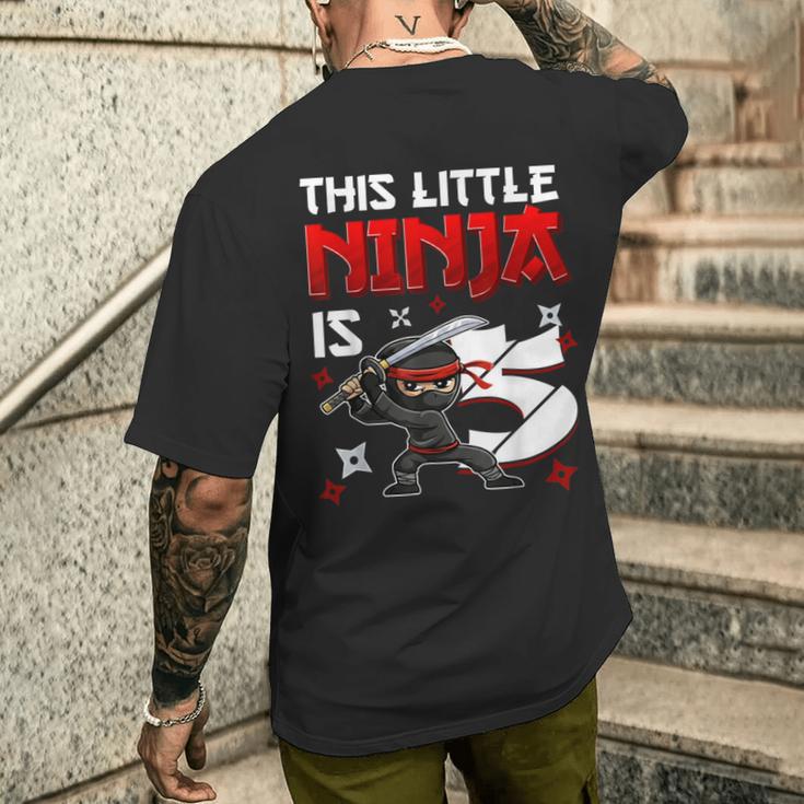 This Little Ninja Is 5歳 5歳の誕生日 忍者 男の子 キッズ メンズTシャツ バックプリント 彼への贈り物