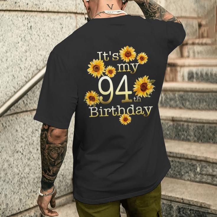 かわいいひまわり 94歳の誕生日 94歳の誕生日 メンズTシャツ バックプリント 彼への贈り物