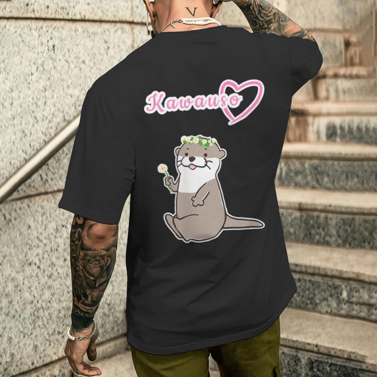 ゆるカワウソさん まるくん『おはなの かんむり』コツメカワウソ かわいい イラスト メンズTシャツ バックプリント 彼への贈り物